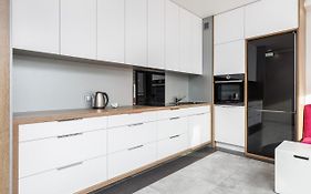 Platan City Centre Apartment By Noclegi Renters